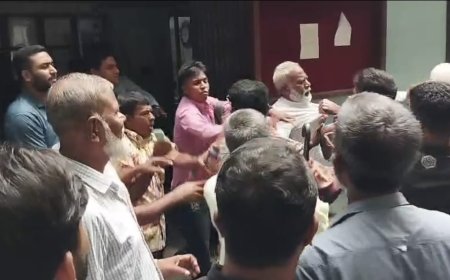 সাঁথিয়ায় ভুমি অফিসের ভিতরে ঢুকে বিএনপি নেতাকর্মীর হামলা