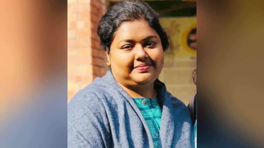 শশুর বাড়ি যাওয়া হলো না জাবি শিক্ষক মৌমিতার!, বাড়িতে শোকের মাতম