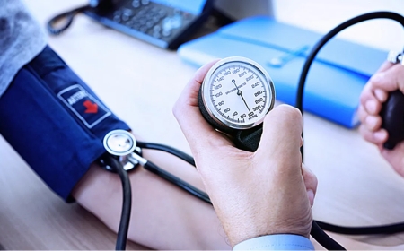 দৈনন্দিন যেসব খাদ্যাভ্যাসে বাড়ে রক্তচাপ