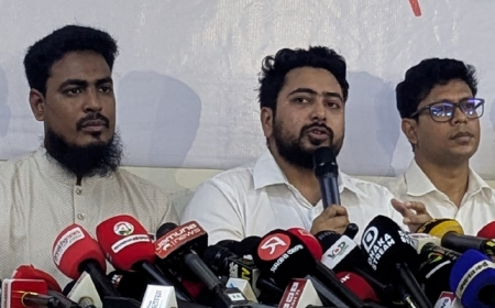 রাজপথে না থাকায় বিএনপির এই নেতা জুলাইযোদ্ধাদের চিনতে পারছেন না : নাহিদ ইসলাম