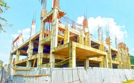 ৬ বছরেও শেষ হয়নি মডেল মসজিদ নির্মাণ কাজ, এলাকাবাসীর ক্ষোভ