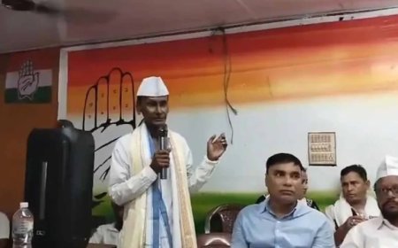 বাংলাদেশের জাতীয় সংগীত গাইলেন কংগ্রেস নেতা, ভারতে তোলপাড়