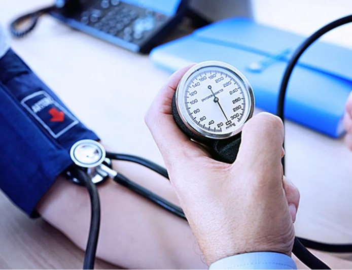 দৈনন্দিন যেসব খাদ্যাভ্যাসে বাড়ে রক্তচাপ