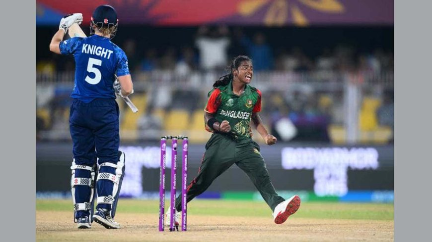 দুর্দান্ত লড়াই করেও ইংল্যান্ডের কাছে ৪ উইকেটে হারল বাংলাদেশ