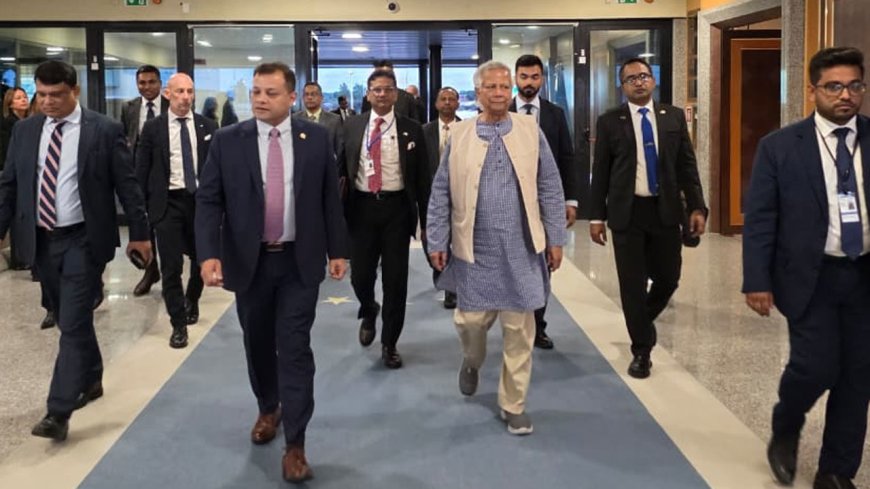 রোম সফর শেষে দেশে ফিরেছেন প্রধান উপদেষ্টা