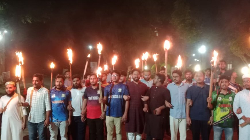 তিস্তা মহাপরিকল্পনা বাস্তবায়নের দাবিতে ইবিতে মশাল মিছিল