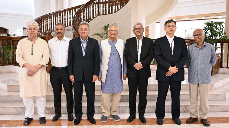 নির্বাচন একটি যুদ্ধক্ষেত্র, আমাদের দায়িত্ব নিরপেক্ষ থাকা : প্রধান উপদেষ্টা