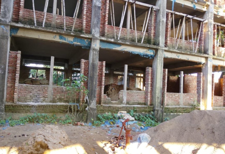 সুনামগঞ্জে বিদ্যালয় ভবন নির্মাণে ব্যাপক অনিয়ম, ক্ষুব্ধ এলাকাবাসী