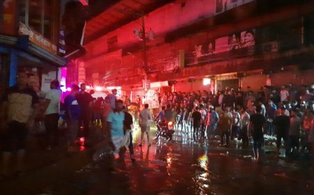 গাজীপুরে একতা টাওয়ারে আগুন, দেড় ঘণ্টা পর নিয়ন্ত্রণে