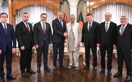 তুর্কি উদ্যোক্তাদের বাংলাদেশে বিনিয়োগের আমন্ত্রণ প্রধান উপদেষ্টার