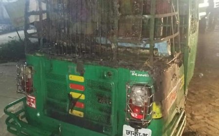 সিদ্ধিরগঞ্জে যাত্রীবেশে সিএনজিতে আগুন দিয়েছে দুর্বৃত্তরা