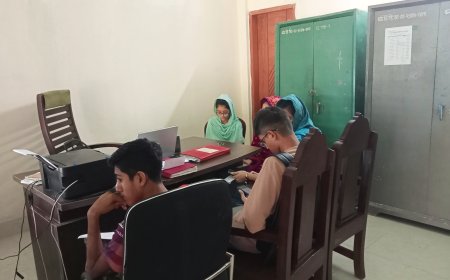 রাজাপুরের মঠবাড়িয়া ইউনিয়ন সচিবের অবহেলায় জনভোগান্তি চরমে