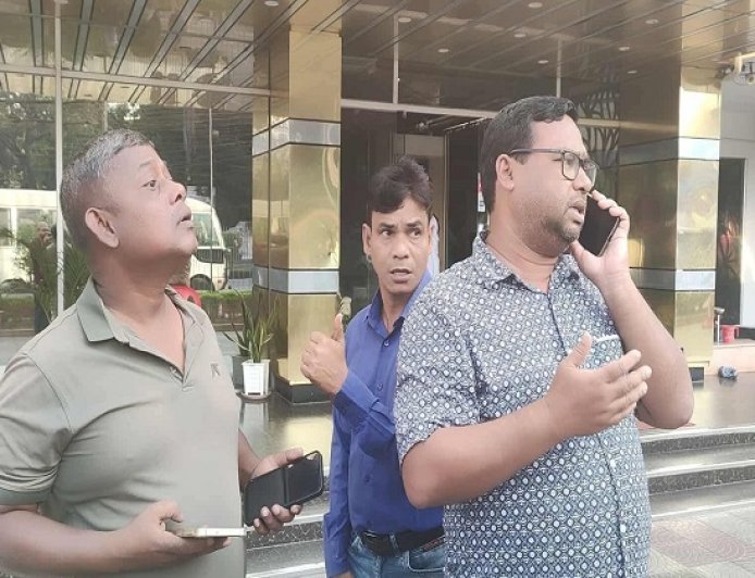 খুলনায় দুবৃর্ত্তের হামলায় ২ সাংবাদিক আহত