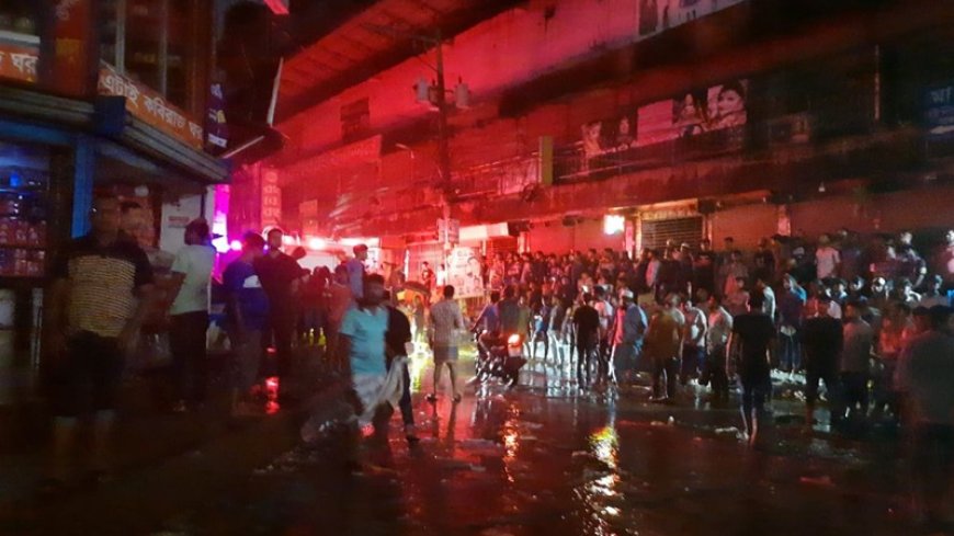 গাজীপুরে একতা টাওয়ারে আগুন, দেড় ঘণ্টা পর নিয়ন্ত্রণে