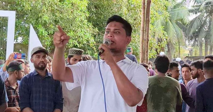 আন্দোলনরত শিক্ষকদের পাশে থাকার ঘোষণা হাসনাত আব্দুল্লাহর