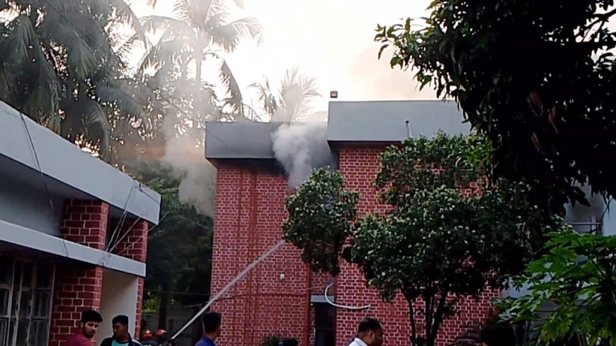মেহেরপুর পুলিশ সুপারের বাসভবনে আগুন