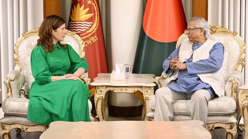 আওয়ামী লীগ নির্বাচনে অংশ নিতে পারবে না : প্রধান ‍উপদেষ্টা