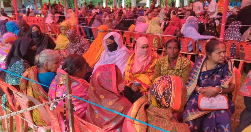 বাগেরহাটে বিএনপি নেতার পক্ষ থেকে বিনামূল্যে চক্ষু চিকিৎসা সেবা প্রদান