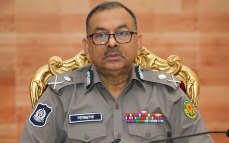 ওসমান হাদীকে গুলি করা সন্ত্রাসীদের ধরতে সাঁড়াশি অভিযান শুরু : ডিএমপি কমিশনার