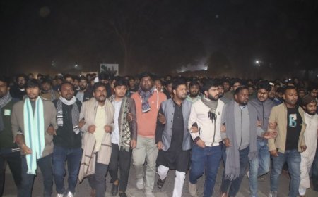 ওসমান হাদির মৃত্যুর সংবাদে উত্তাল ইসলামী বিশ্ববিদ্যালয়