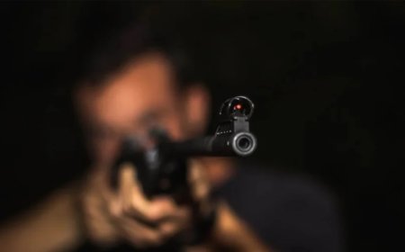 খুলনায় সাংবাদিককে গুলি করে হত্যা