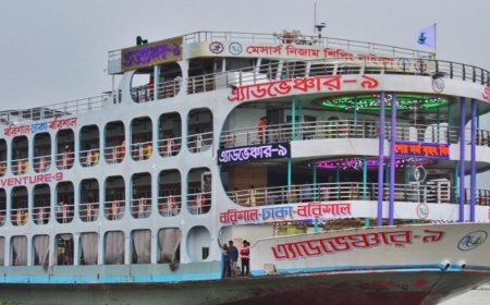 ফতুল্লায় যাত্রীবাহী লঞ্চের ধাক্কায় বাল্কহেড ডুবি, দুজনের লাশ উদ্ধার