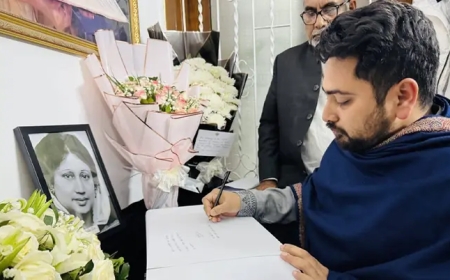 খালেদা জিয়ার প্রতি নাহিদ ইসলামের শ্রদ্ধাজ্ঞাপন