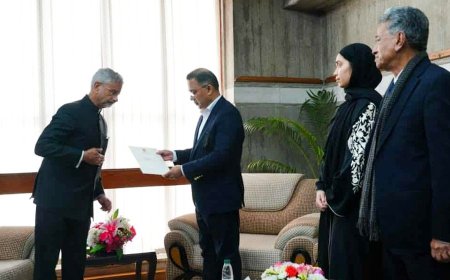 তারেক রহমানকে শোকবার্তা পৌঁছে দিলেন ভারতের পররাষ্ট্রমন্ত্রী