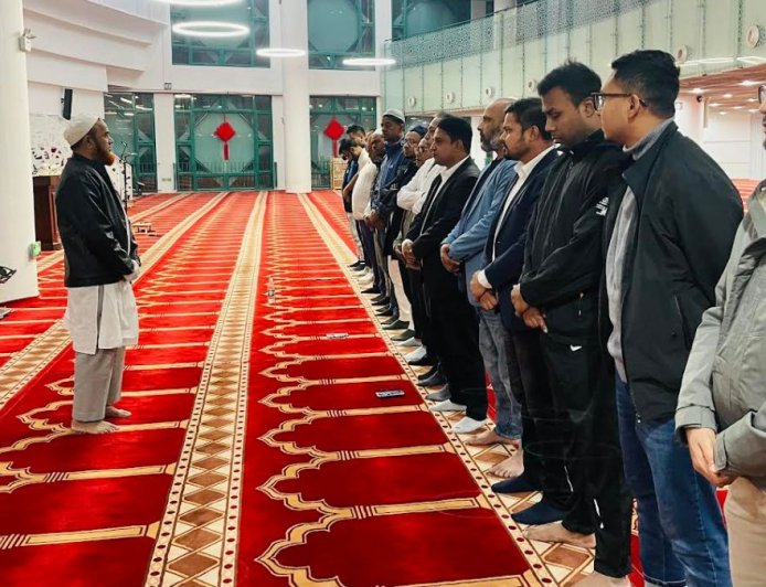 চীনে খালেদা জিয়ার গায়েবানা জানাজা অনুষ্ঠিত