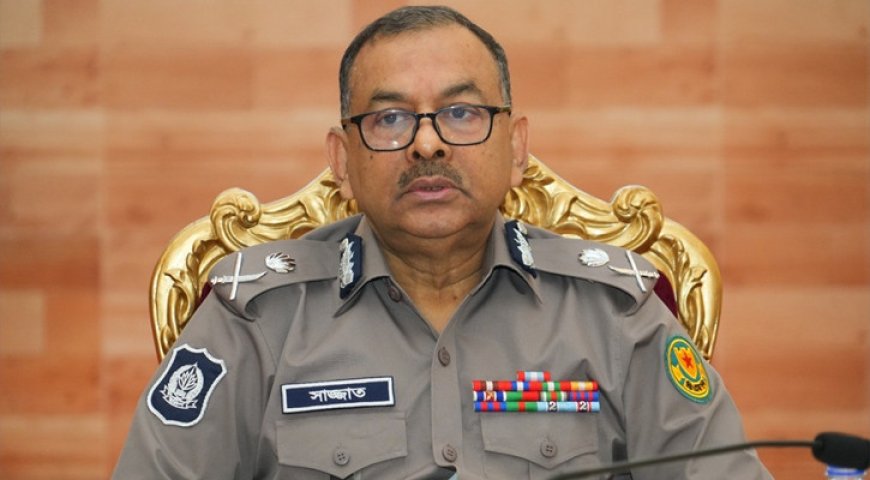 ওসমান হাদীকে গুলি করা সন্ত্রাসীদের ধরতে সাঁড়াশি অভিযান শুরু : ডিএমপি কমিশনার