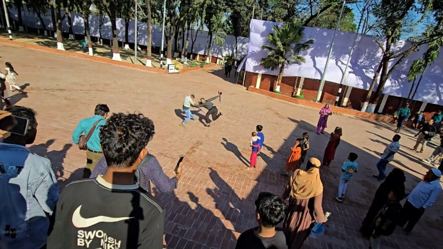 বুদ্ধিজীবী স্মৃতিসৌধে সাংবাদিকের ওপর স্বেচ্ছাসেবক দলের হামলা, আহত ৫