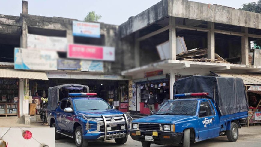 বগুড়ায় ককটেল বিস্ফোরণ, ব্যবসায়ীদের মাঝে আতঙ্ক