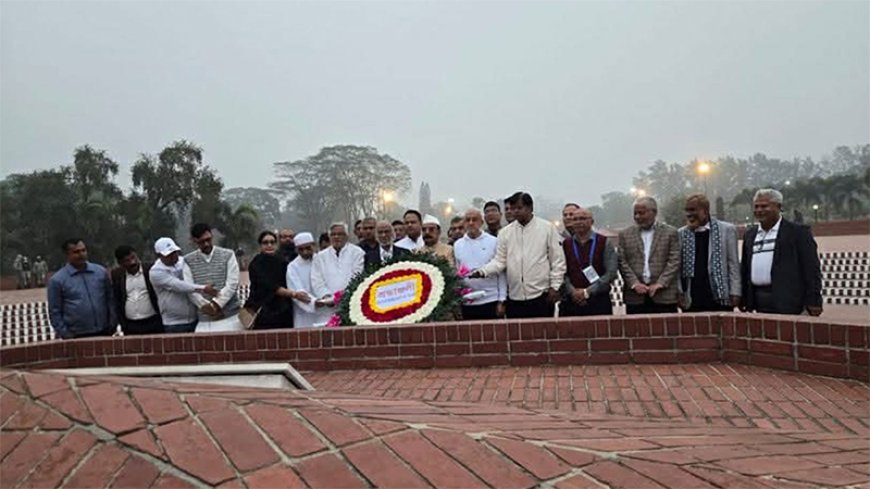 জাতীয় স্মৃতিসৌধে তারেক রহমানের পক্ষে শ্রদ্ধা নিবেদন