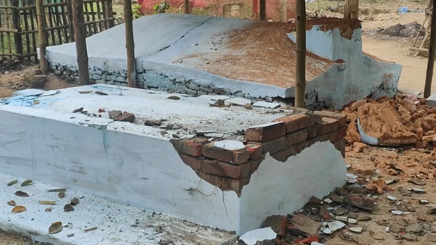 ঠাকুরগাঁওয়ে রাতের আঁধারে মাজার ভাঙচুর