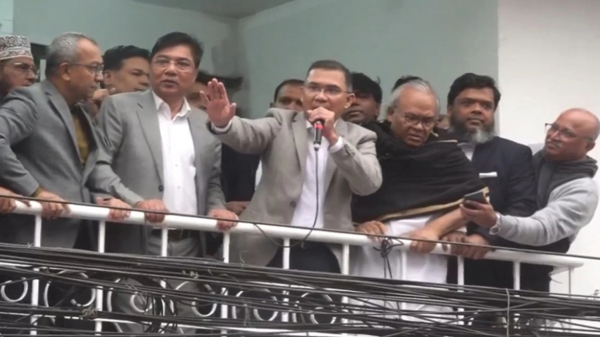 দেড় যুগ পর বিএনপি কার্যালয়ে তারেক রহমান, নয়াপল্টনে নেতাকর্মীদের ঢল