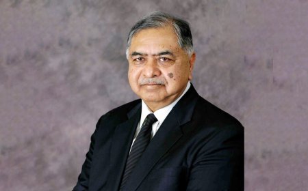 গুরুতর অসুস্থ ড. কামাল হোসেন হাসপাতালে ভর্তি