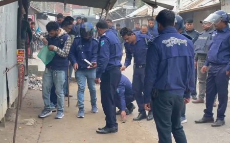 আ.লীগের দুই গ্রুপের নেতার সমর্থকদের মধ্যে সংঘর্ষ, ককটেল বিস্ফোরণ