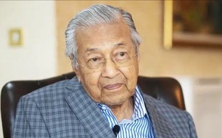 হাসপাতালে ভর্তি মালয়েশিয়ার সাবেক প্রধানমন্ত্রী মাহাথির মোহাম্মদ