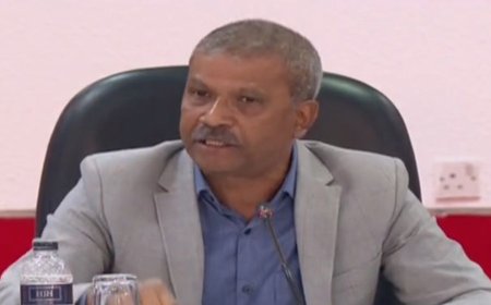 আওয়ামী লীগের কিছু সন্ত্রাসীর জামিন হয়েছে, এর দায় বিচারপতিদের : আইন উপদেষ্টা