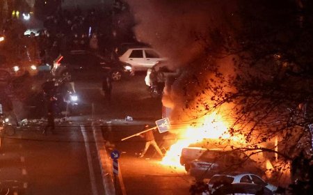 ইরানে বিক্ষোভে প্রায় ২ হাজার মানুষের প্রাণহানি