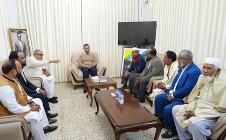 তারেক রহমানের সঙ্গে ১২ দলীয় জোট ও সমমনা জোটের সাক্ষাৎ