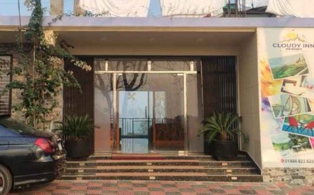 বান্দরবানে হোটেল থেকে পর্যটকের ৪ লাখ টাকার মালামাল চুরি