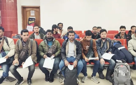 চাকরিচ্যুত হয়ে রাশিয়া থেকে দেশে ফিরলেন ৩৫ বাংলাদেশি