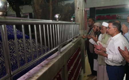 শাহজালাল (রহ.)-এর মাজার জিয়ারত করলেন তারেক রহমান