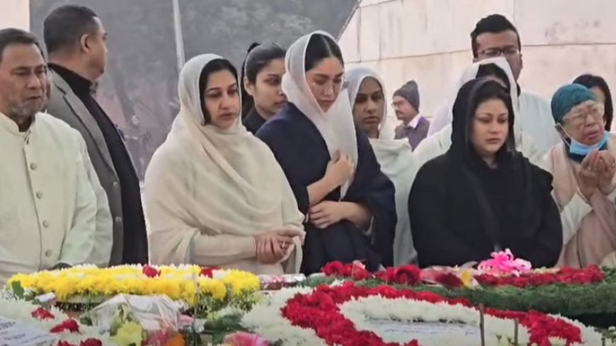 খালেদা জিয়ার কবর জিয়ারত করলেন নাতনি জাইমা রহমানসহ পরিবারের সদস্যরা