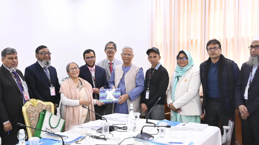 গভীর সমুদ্রে গবেষণা ও সমস্যা চিহ্নিতকরণে গুরুত্বারোপ প্রধান উপদেষ্টার