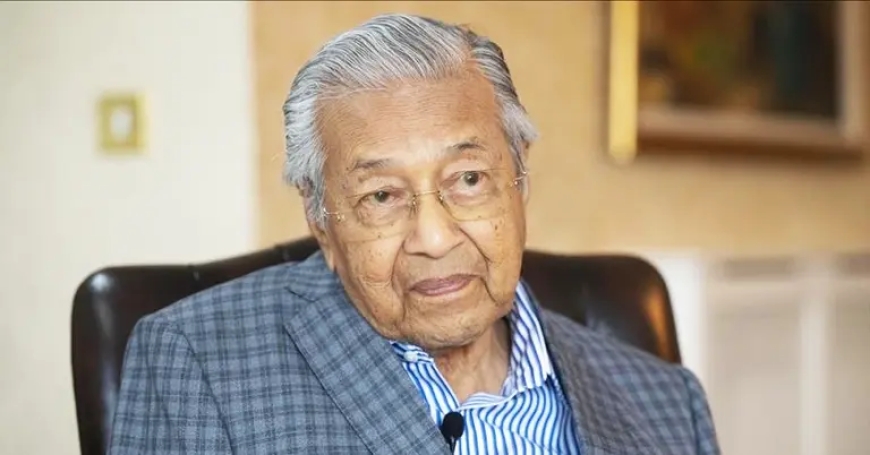 হাসপাতালে ভর্তি মালয়েশিয়ার সাবেক প্রধানমন্ত্রী মাহাথির মোহাম্মদ