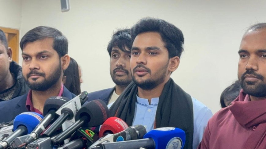 পাতানো নির্বাচনের চেষ্টা চলছে, প্রতিহত করতে মাঠে নামা হবে : আসিফ মাহমুদ