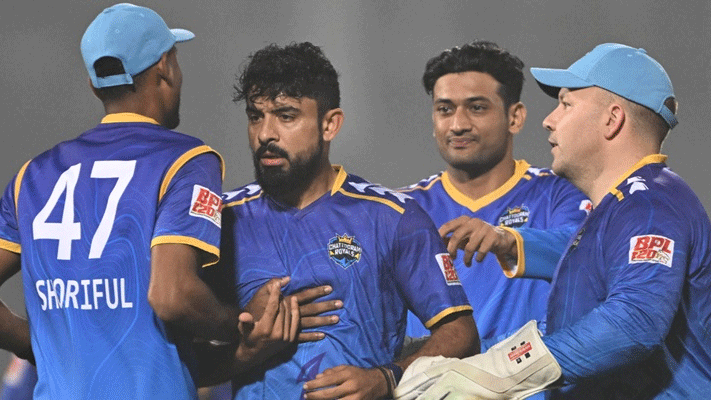 সিলেটকে হারিয়ে ফের শীর্ষে চট্টগ্রাম