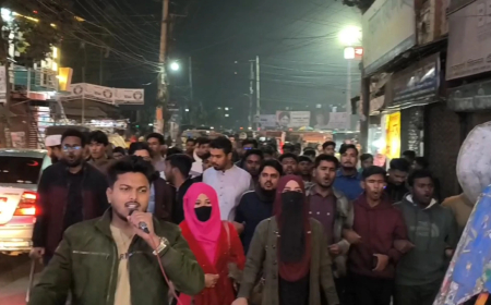 ইনকিলাব মঞ্চের ওপর হামলার প্রতিবাদে যশোরে বিক্ষোভ